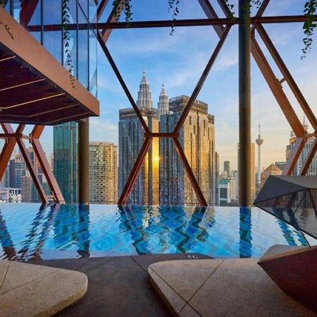 Scarletz Suites Klcc Twin Tower By Purple Orchid กัวลาลัมเปอร์ ภายนอก รูปภาพ