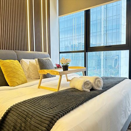 Scarletz Suites Klcc Twin Tower By Purple Orchid กัวลาลัมเปอร์ ภายนอก รูปภาพ