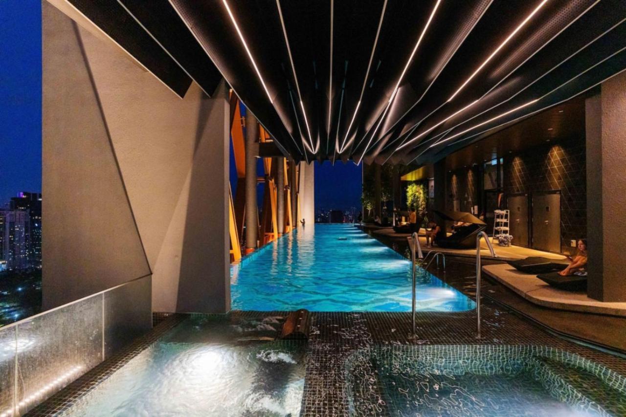 Scarletz Suites Klcc Twin Tower By Purple Orchid กัวลาลัมเปอร์ ภายนอก รูปภาพ