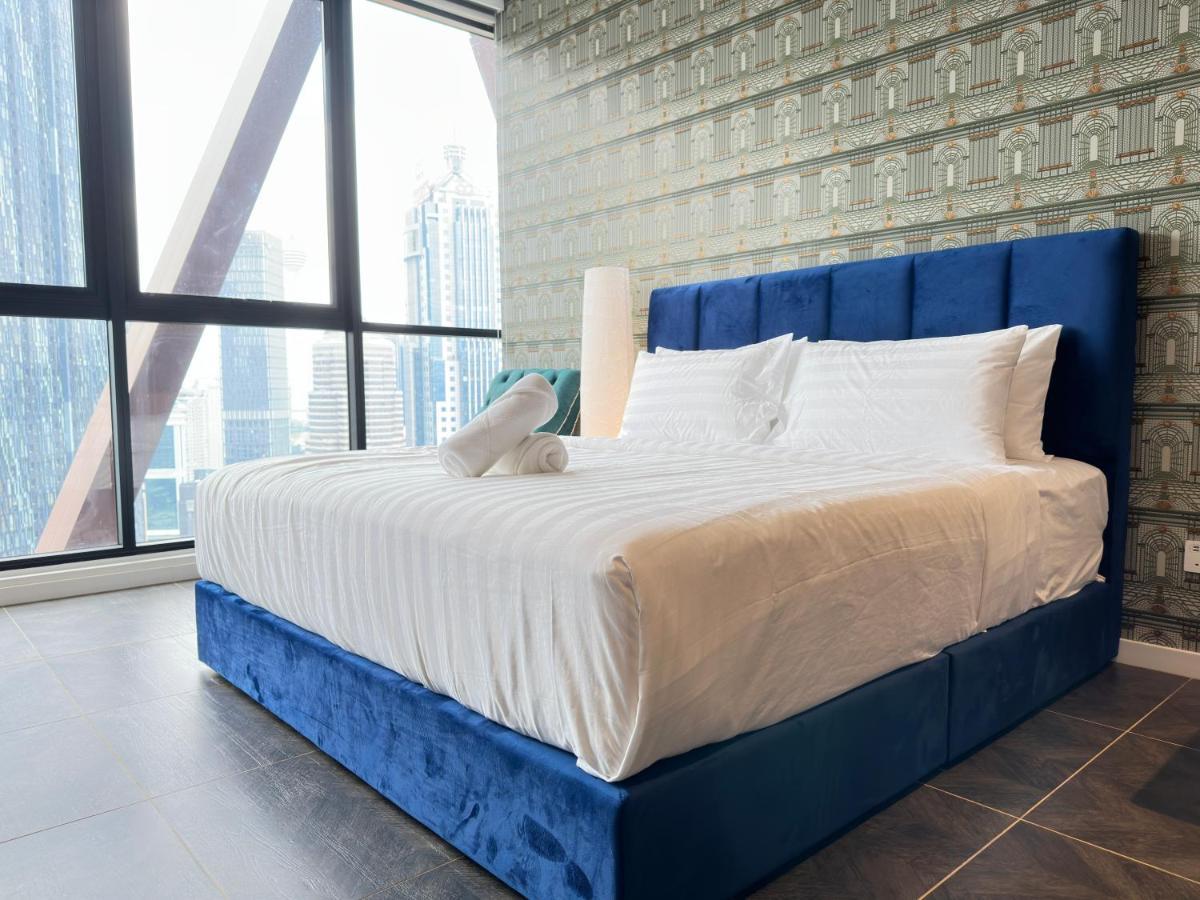 Scarletz Suites Klcc Twin Tower By Purple Orchid กัวลาลัมเปอร์ ภายนอก รูปภาพ