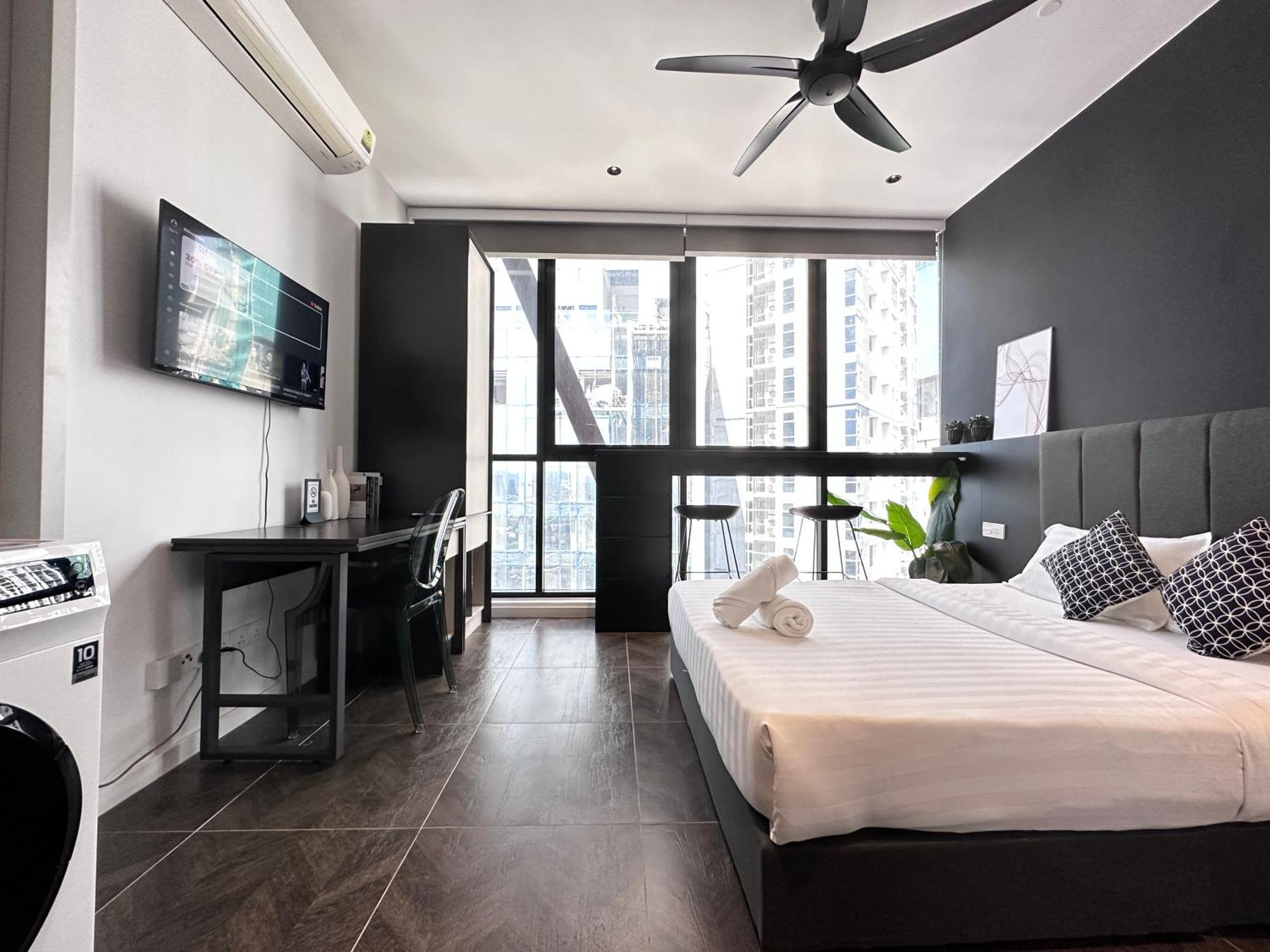 Scarletz Suites Klcc Twin Tower By Purple Orchid กัวลาลัมเปอร์ ภายนอก รูปภาพ