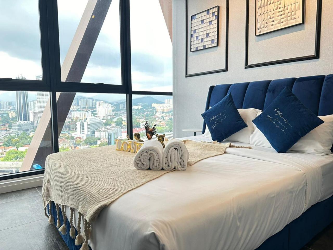 Scarletz Suites Klcc Twin Tower By Purple Orchid กัวลาลัมเปอร์ ภายนอก รูปภาพ