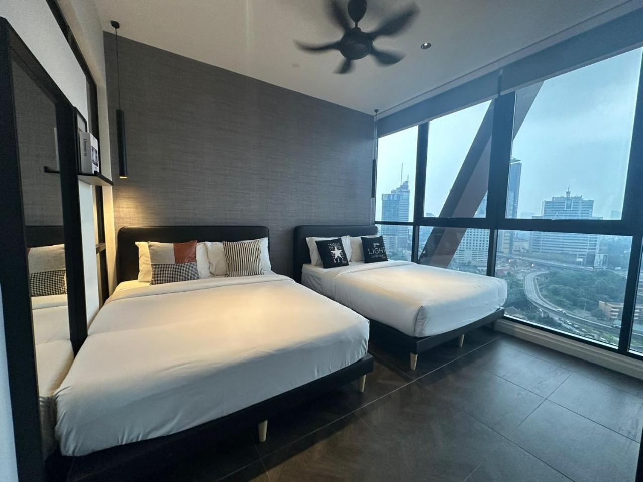 Scarletz Suites Klcc Twin Tower By Purple Orchid กัวลาลัมเปอร์ ภายนอก รูปภาพ